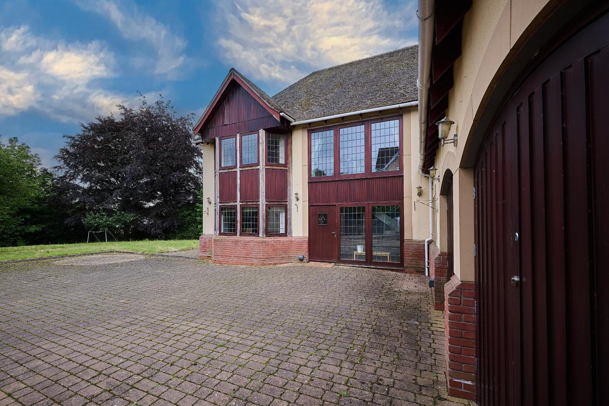 Spacious Home For Large Families And Contractors Wolverhampton Exterior photo